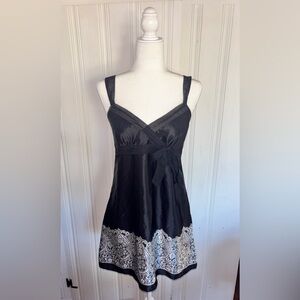 Morgan Taylor Black and White Satin Dress ~ Size S